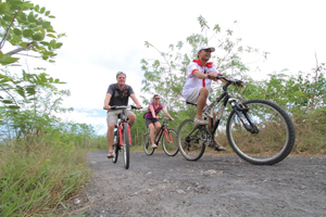 cycling tour, lembongan activities, cycling tour in lembongan, lembongan island, lembongan fast boats