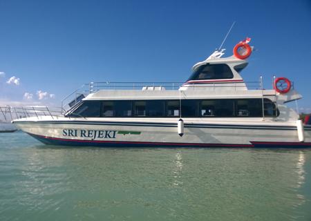 Sri Rejeki Express, lembongan fast boat, lembongan transfer